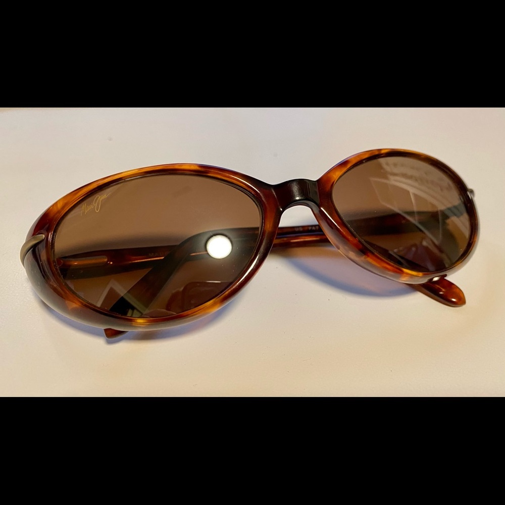 NWOT Rare women’s MAUI JIM SUNGLASSES Tortoise
